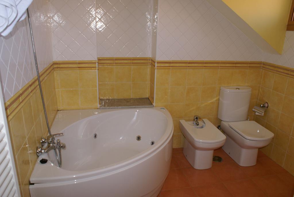 Apartamentos Quinto Sueno Noja Rum bild