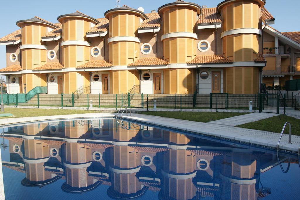 Apartamentos Quinto Sueno Noja Exteriör bild